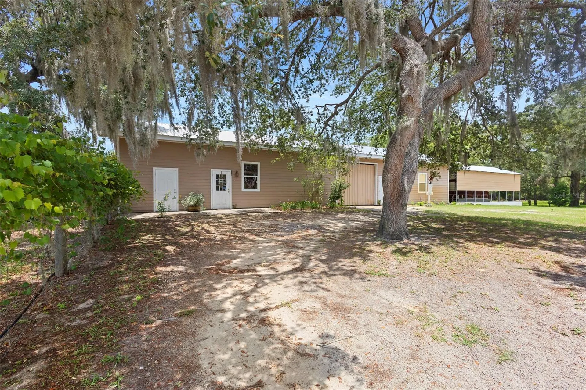 1056 Reynolds Road De Leon Springs FL 32130