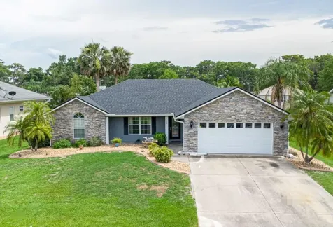 1639 Yellow Brick Road Astor FL 32102