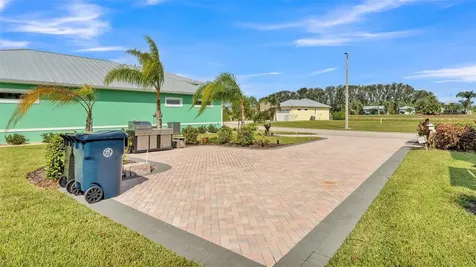 3240 Fish Hawk Drive Polk City FL 33868