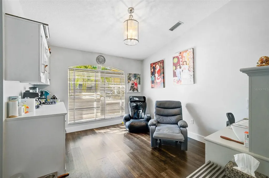 5565 Sweetwater Oak Drive Sarasota FL 34232