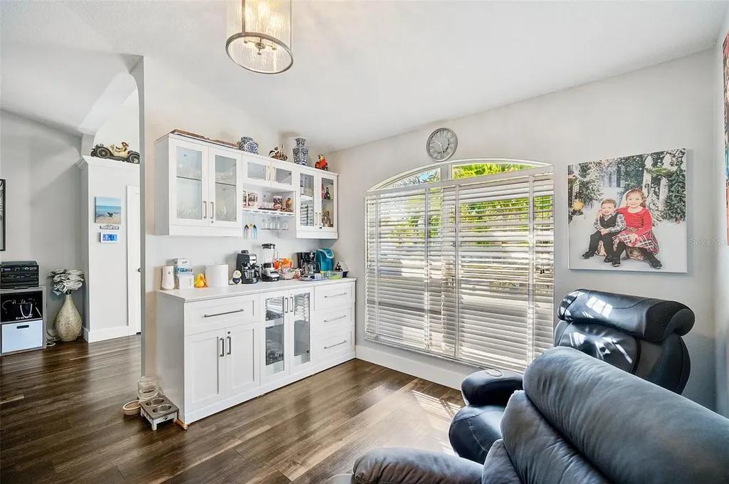 5565 Sweetwater Oak Drive Sarasota FL 34232