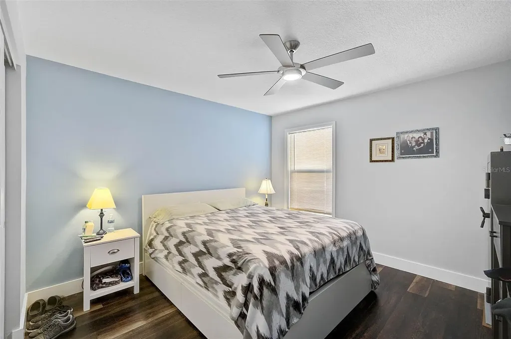 5565 Sweetwater Oak Drive Sarasota FL 34232