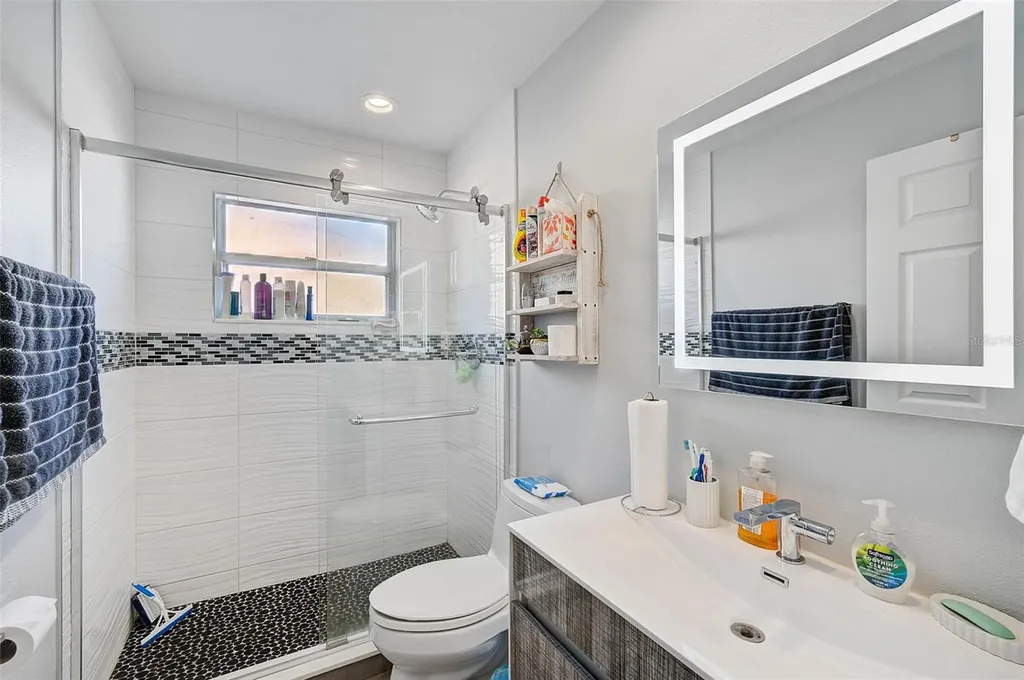 5565 Sweetwater Oak Drive Sarasota FL 34232