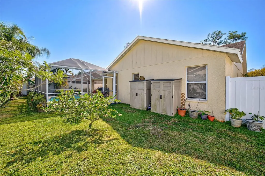 5565 Sweetwater Oak Drive Sarasota FL 34232