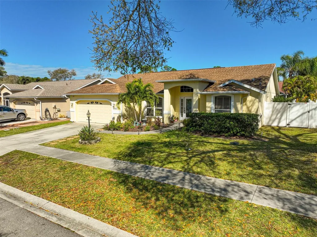 5565 Sweetwater Oak Drive Sarasota FL 34232