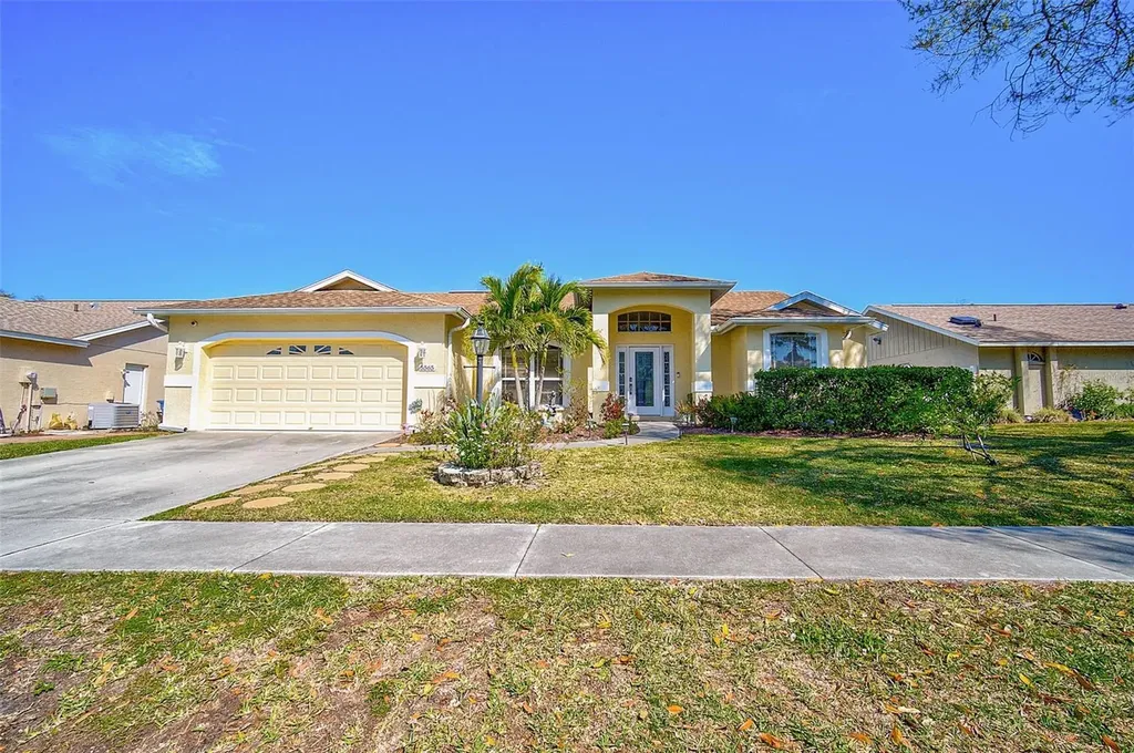 5565 Sweetwater Oak Drive Sarasota FL 34232