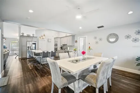 5565 Sweetwater Oak Drive Sarasota FL 34232