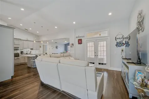 5565 Sweetwater Oak Drive Sarasota FL 34232