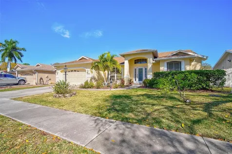 5565 Sweetwater Oak Drive Sarasota FL 34232