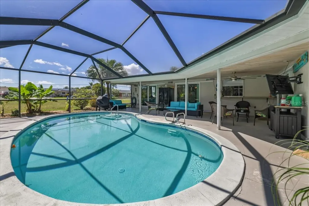 206 SE 45th Terrace Cape Coral FL 33904