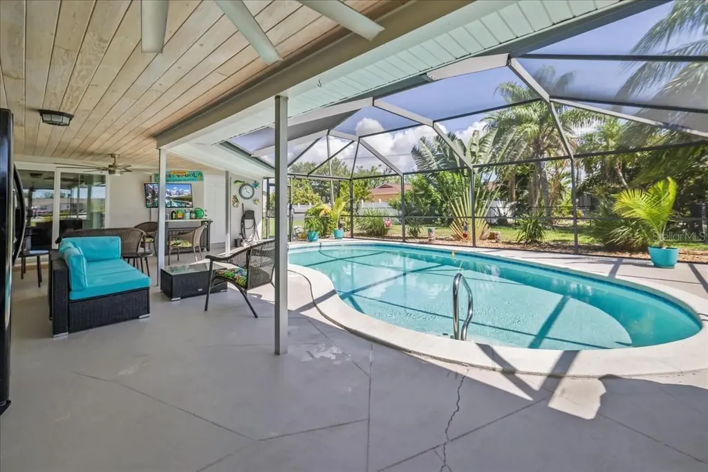 206 SE 45th Terrace Cape Coral FL 33904