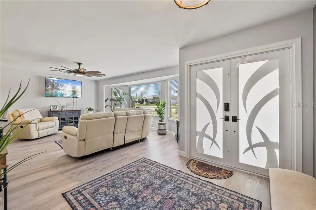 206 SE 45th Terrace Cape Coral FL 33904