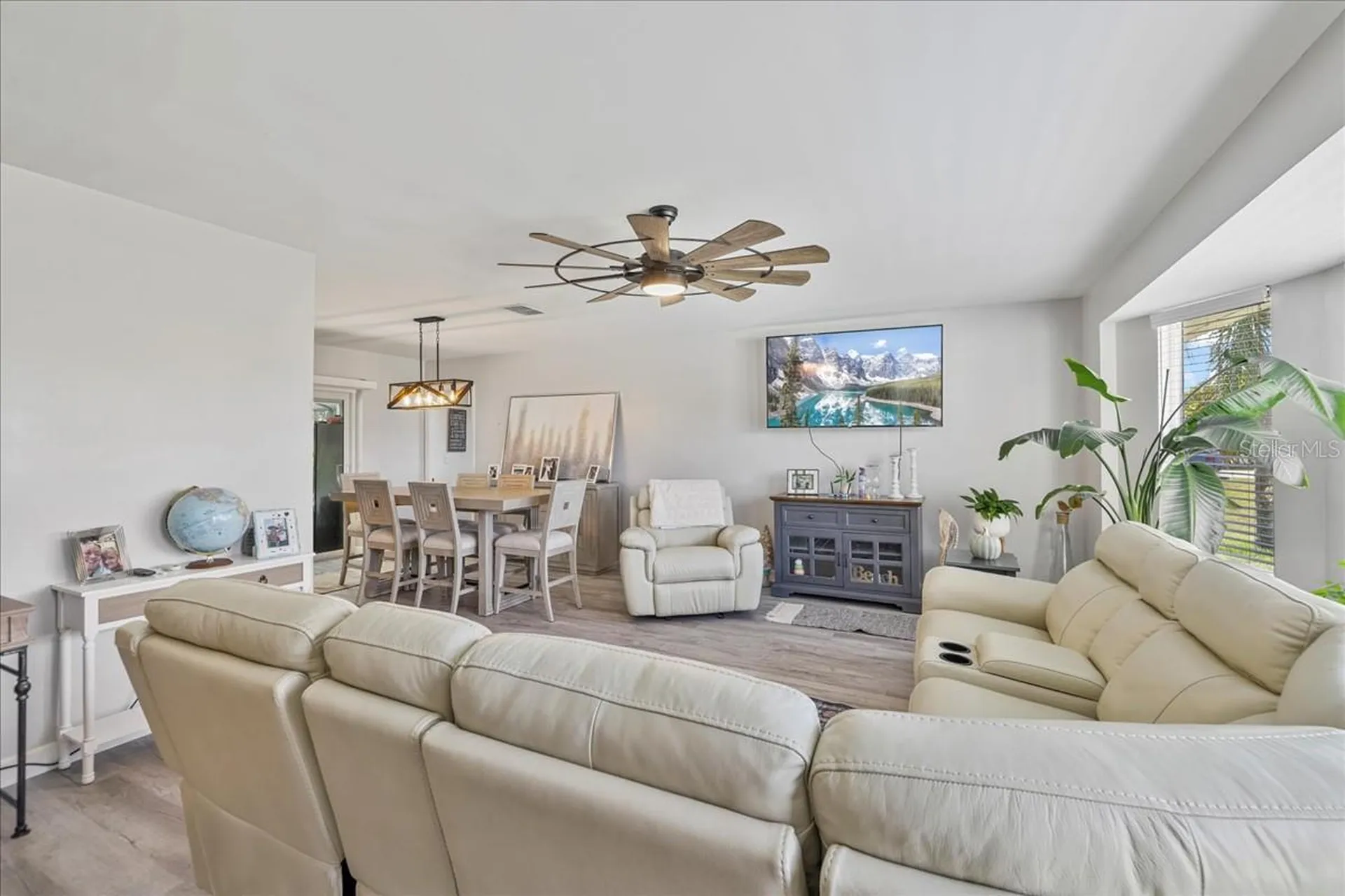 206 SE 45th Terrace Cape Coral FL 33904