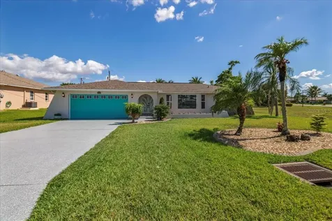 206 SE 45th Terrace Cape Coral FL 33904