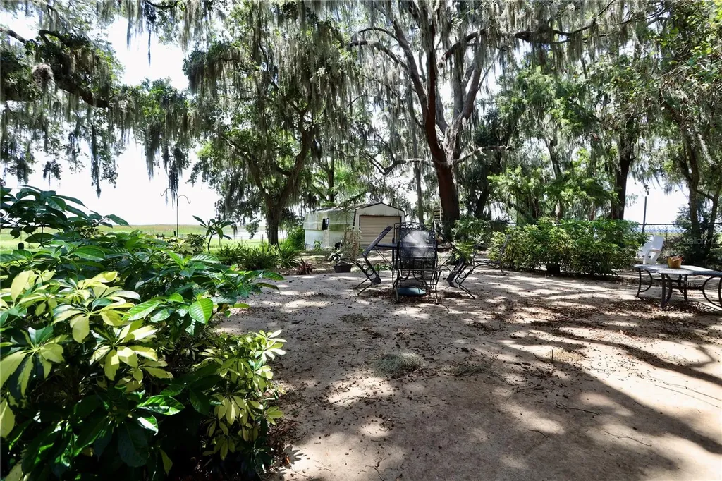860 Oak Shore Drive St Cloud FL 34771