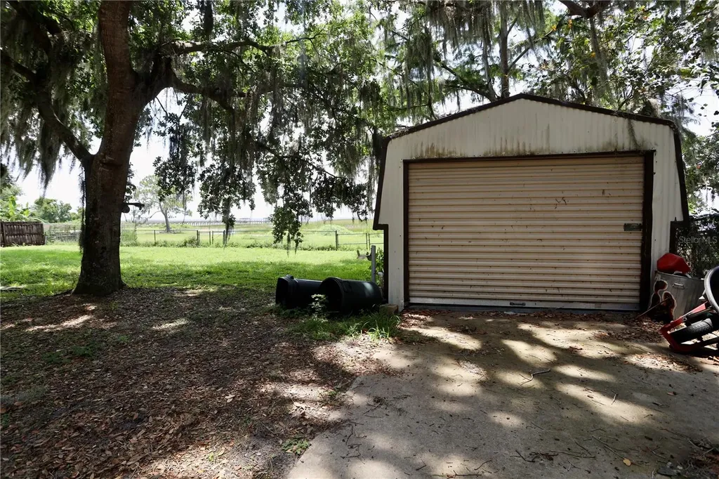 860 Oak Shore Drive St Cloud FL 34771