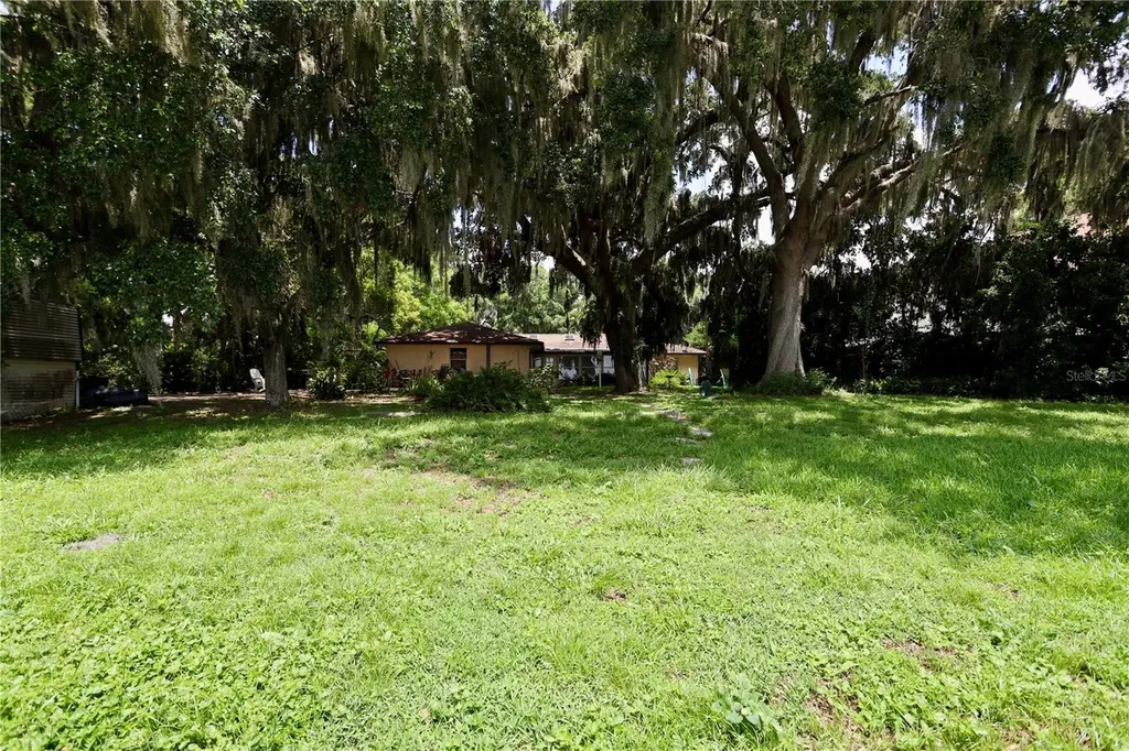 860 Oak Shore Drive St Cloud FL 34771