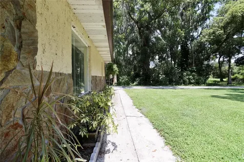 860 Oak Shore Drive St Cloud FL 34771