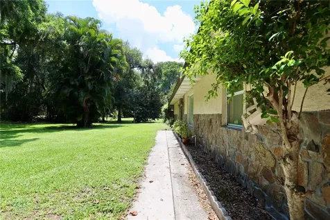 860 Oak Shore Drive St Cloud FL 34771