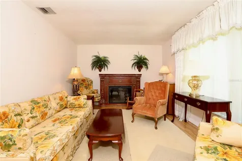 860 Oak Shore Drive St Cloud FL 34771