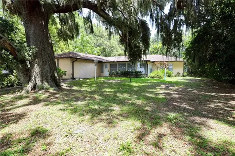 860 Oak Shore Drive St Cloud FL 34771