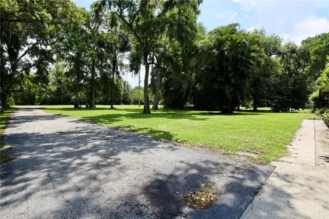 860 Oak Shore Drive St Cloud FL 34771