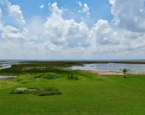 860 Oak Shore Drive St Cloud FL 34771