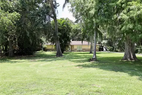 860 Oak Shore Drive St Cloud FL 34771