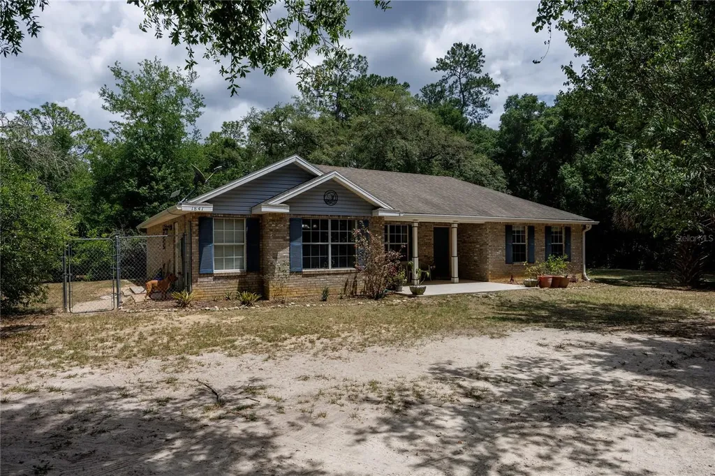 1841 SE 245th Street Hawthorne FL 32640