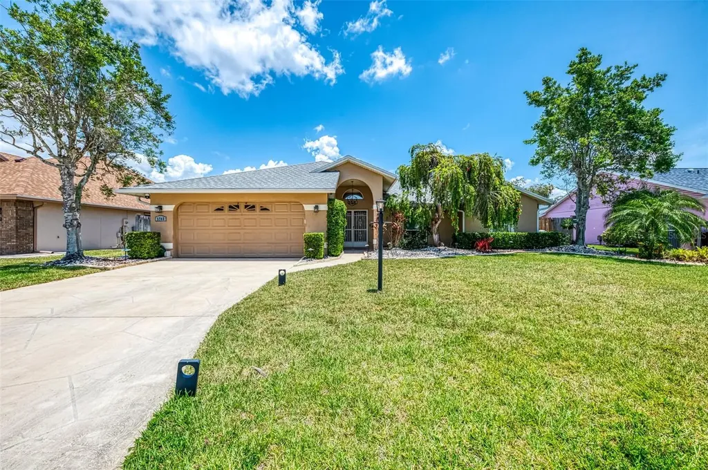 5742 39th Street Circle E Bradenton FL 34203