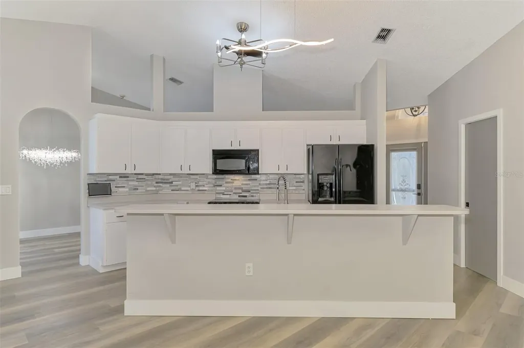 5742 39th Street Circle E Bradenton FL 34203