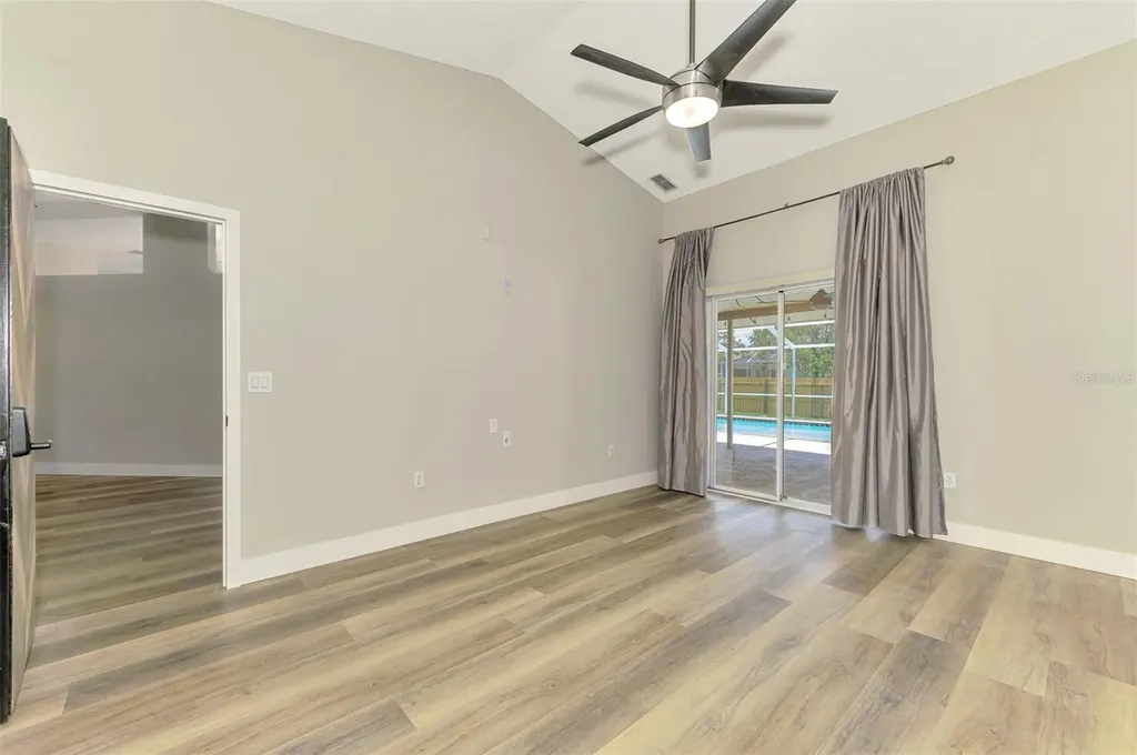 5742 39th Street Circle E Bradenton FL 34203