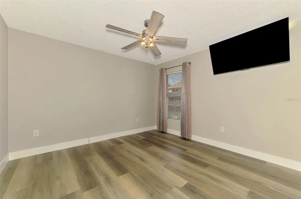 5742 39th Street Circle E Bradenton FL 34203