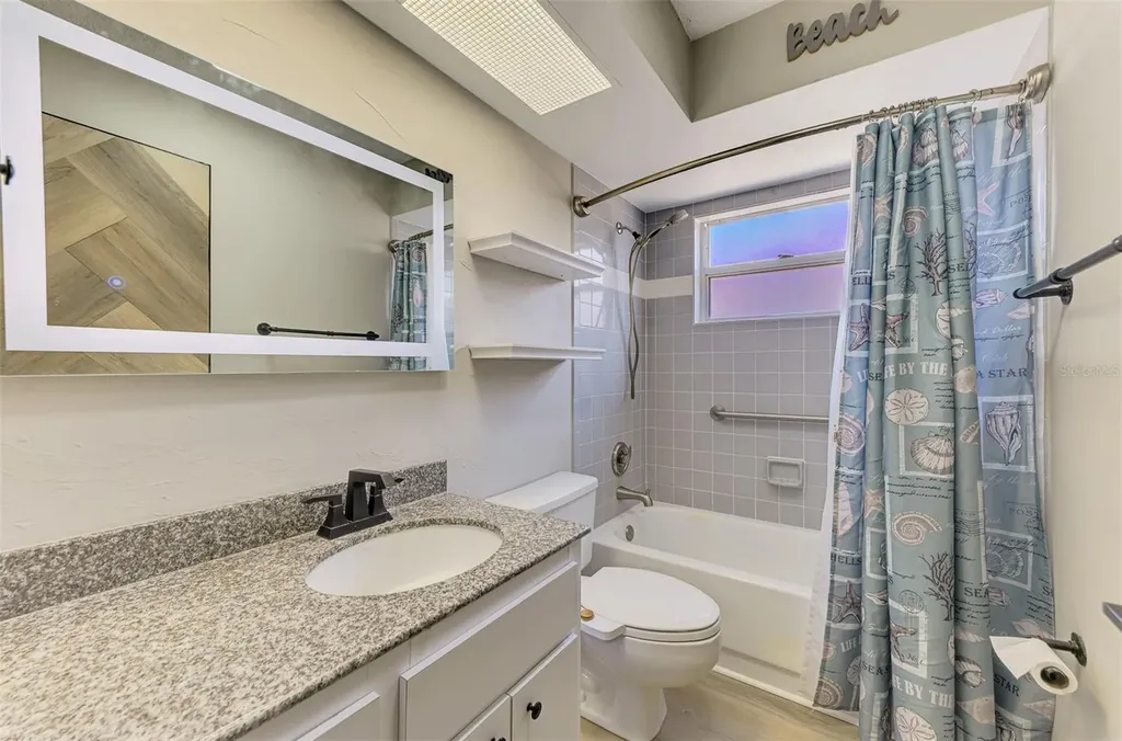 5742 39th Street Circle E Bradenton FL 34203