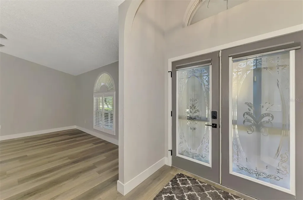 5742 39th Street Circle E Bradenton FL 34203
