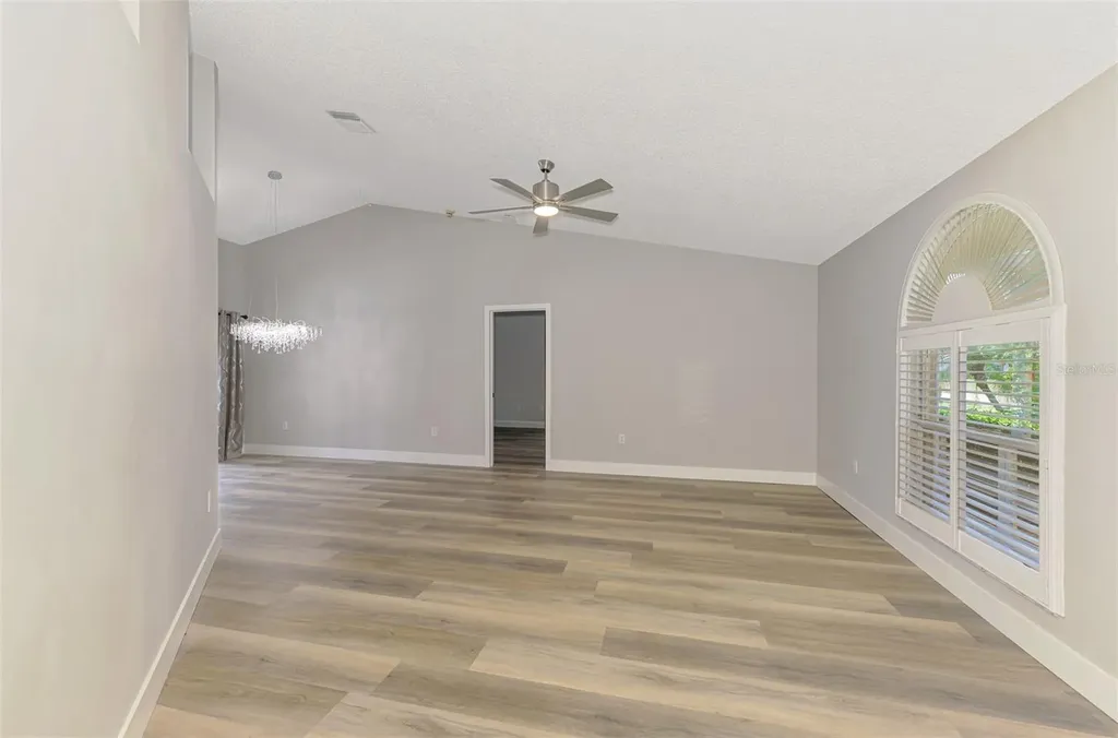 5742 39th Street Circle E Bradenton FL 34203