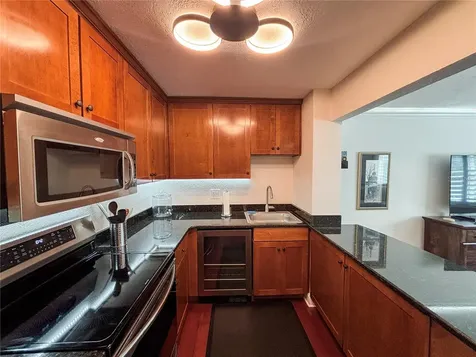 210 5th Avenue S St Petersburg FL 33701