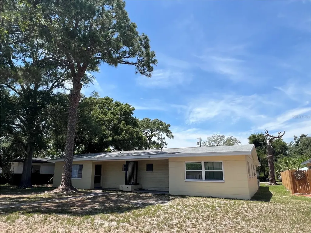 5713 21st Avenue S Gulfport FL 33707