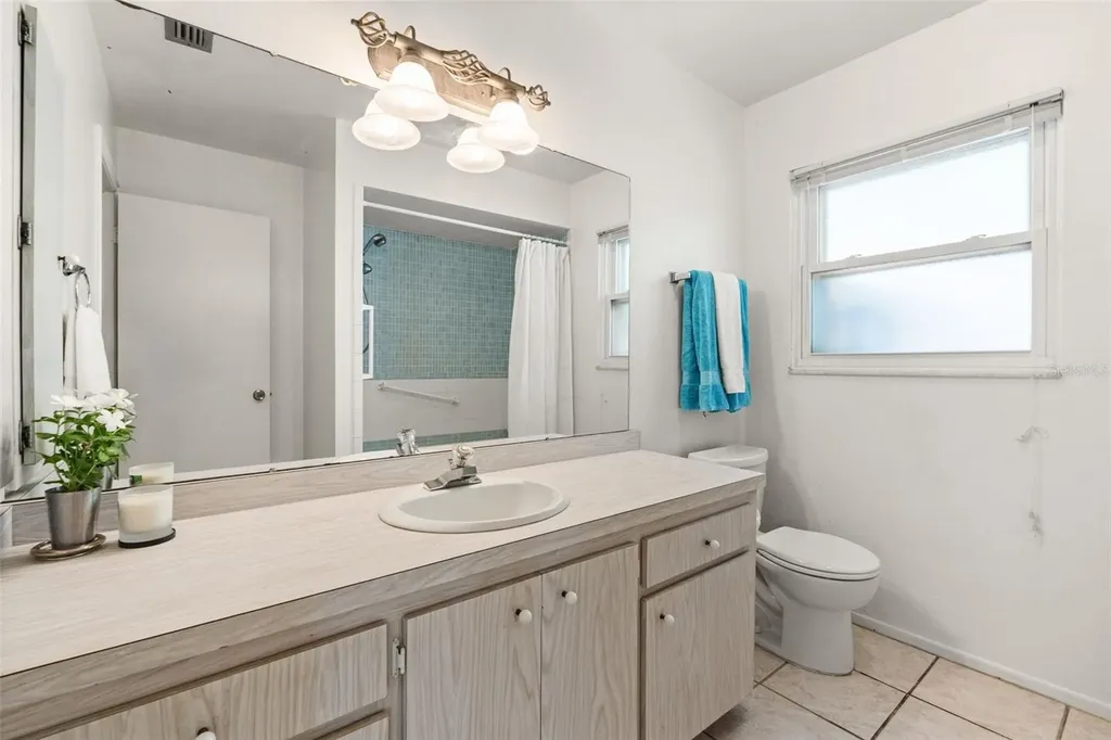 139 Adair Avenue Sarasota FL 34243
