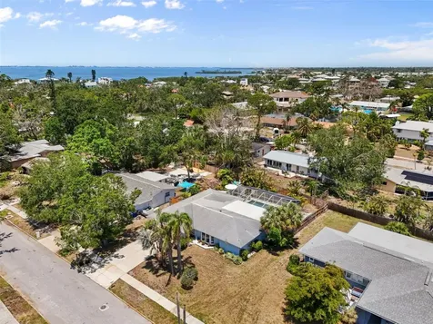 139 Adair Avenue Sarasota FL 34243