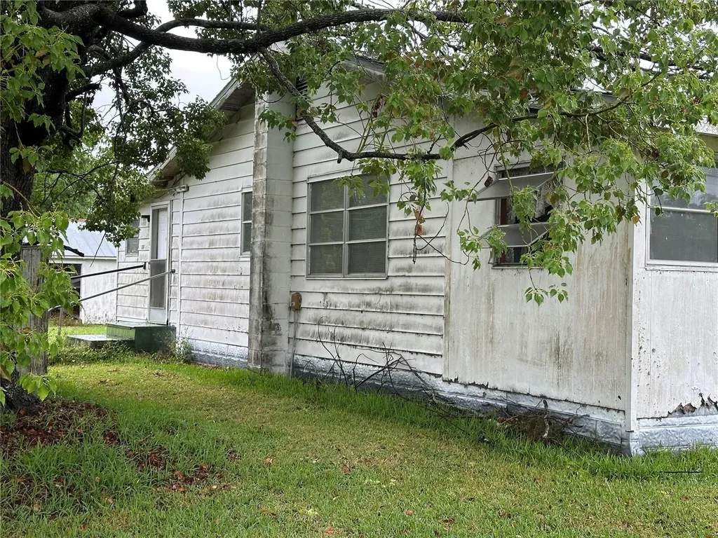 1886 Pleasant Hill Road Kissimmee FL 34746
