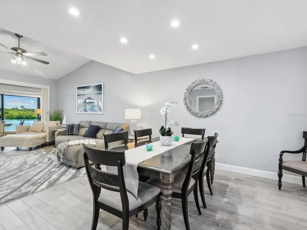 6281 Midnight Pass Road Sarasota FL 34242