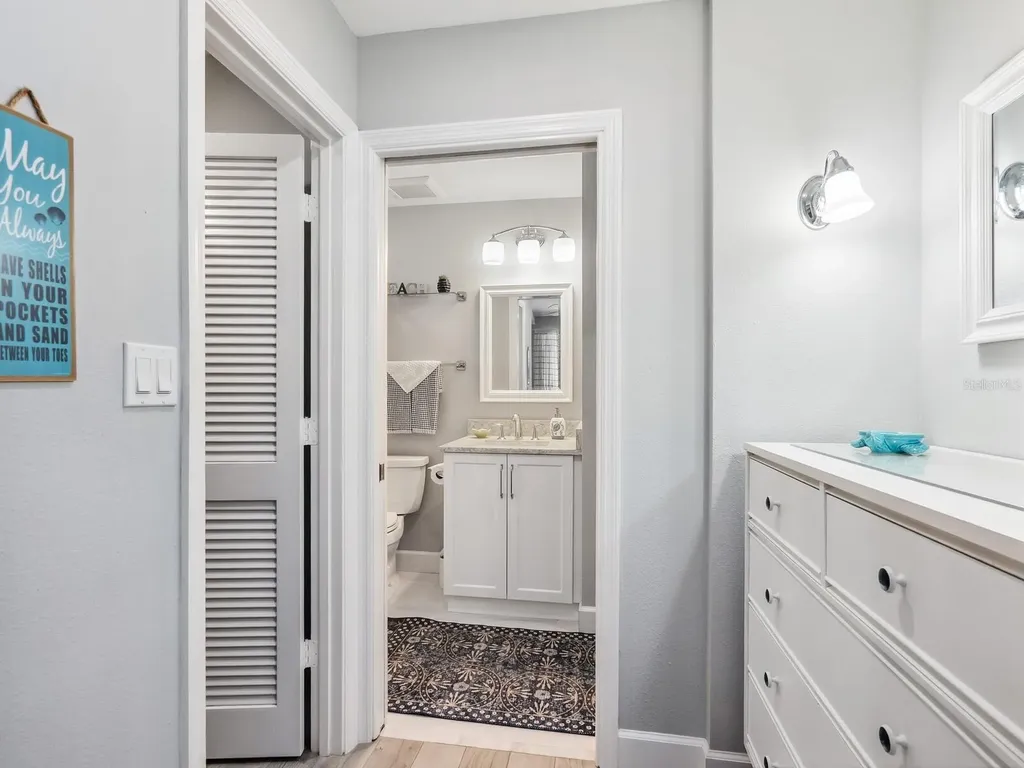 6281 Midnight Pass Road Sarasota FL 34242