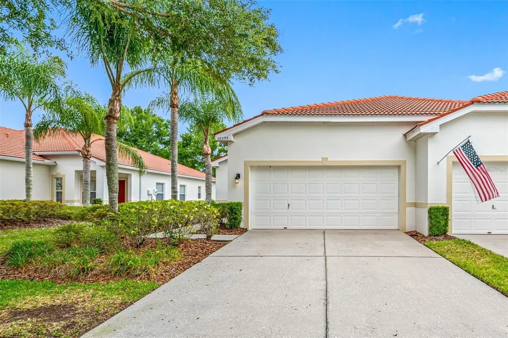 10255 Devonshire Lake Drive Tampa FL 33647