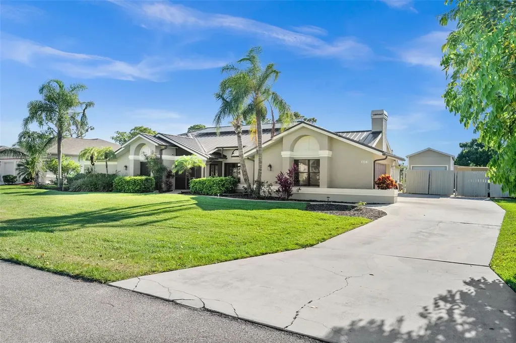 1714 SW 11th Avenue Cape Coral FL 33991