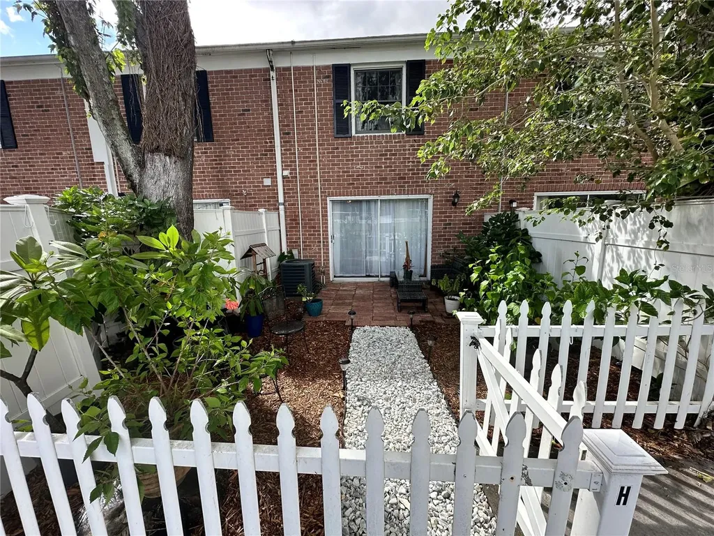 13709 Juniper Blossom Drive Tampa FL 33618