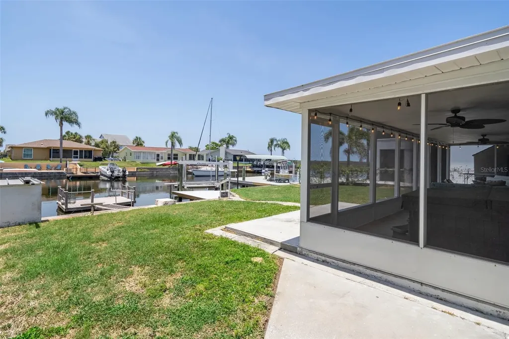 15713 Century Drive Hudson FL 34667