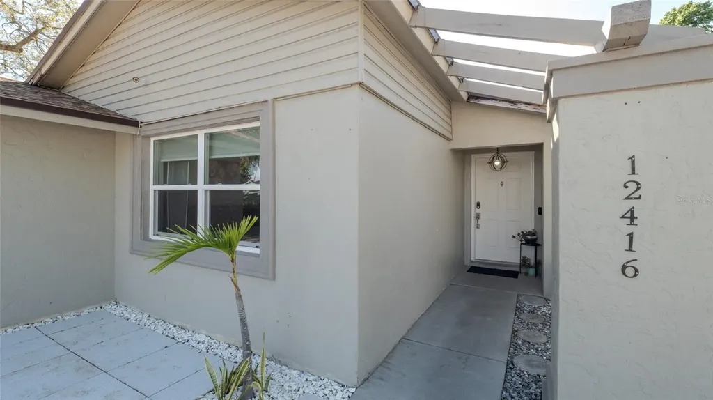 12416 Queensland Lane Tampa FL 33625