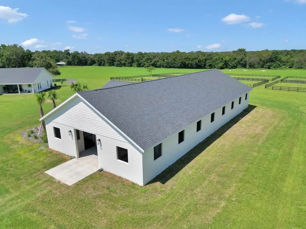 1631 W Highway 329 Citra FL 32113