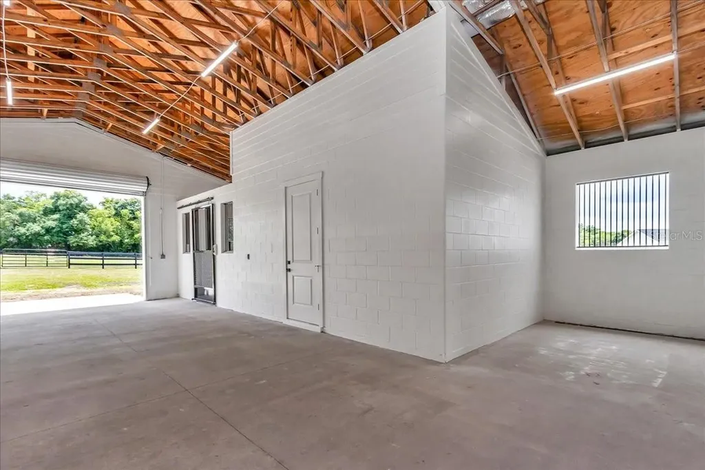 1631 W Highway 329 Citra FL 32113